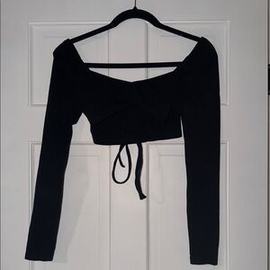 SHEIN Black Long Sleeve Crop Top